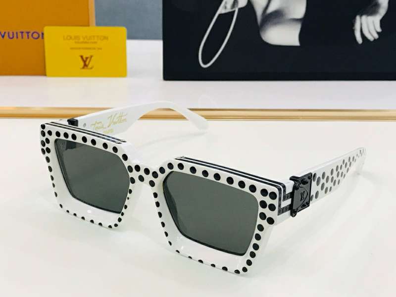 Picture of LV Sunglasses _SKUfw56900951fw